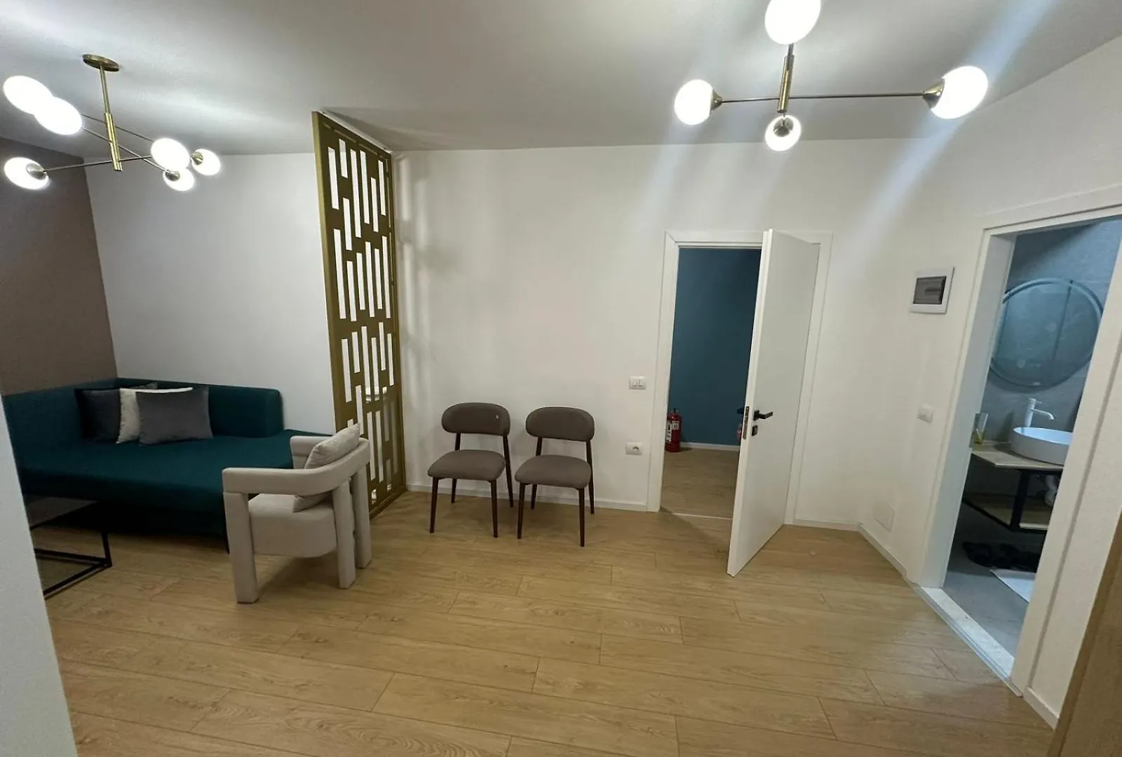 Apart Hotel Cani Tirana 0*,  Albánie